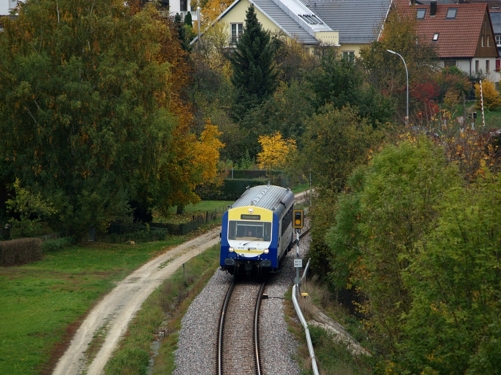 VT 412 bei Münchingen, 26. Oktober 2012 Foto: Jiří 7256 – 1024×768